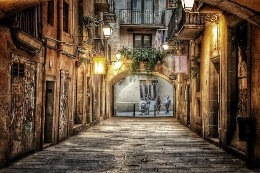 Top Location Apartment Barcelona Eksteriør billede
